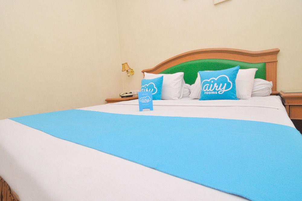 Hotel Maricaya Makassar Esterno foto