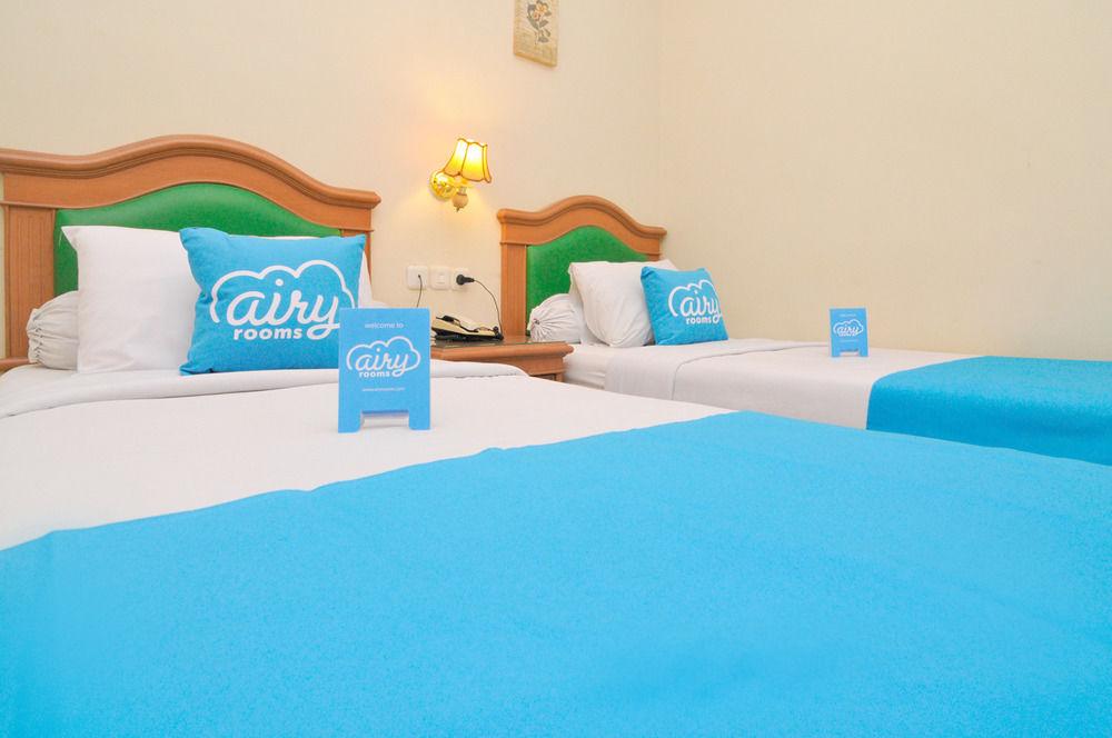 Hotel Maricaya Makassar Esterno foto