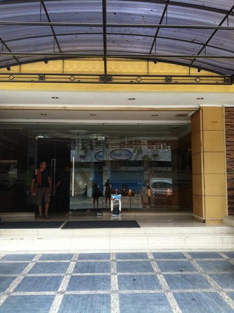 Hotel Maricaya Makassar Esterno foto